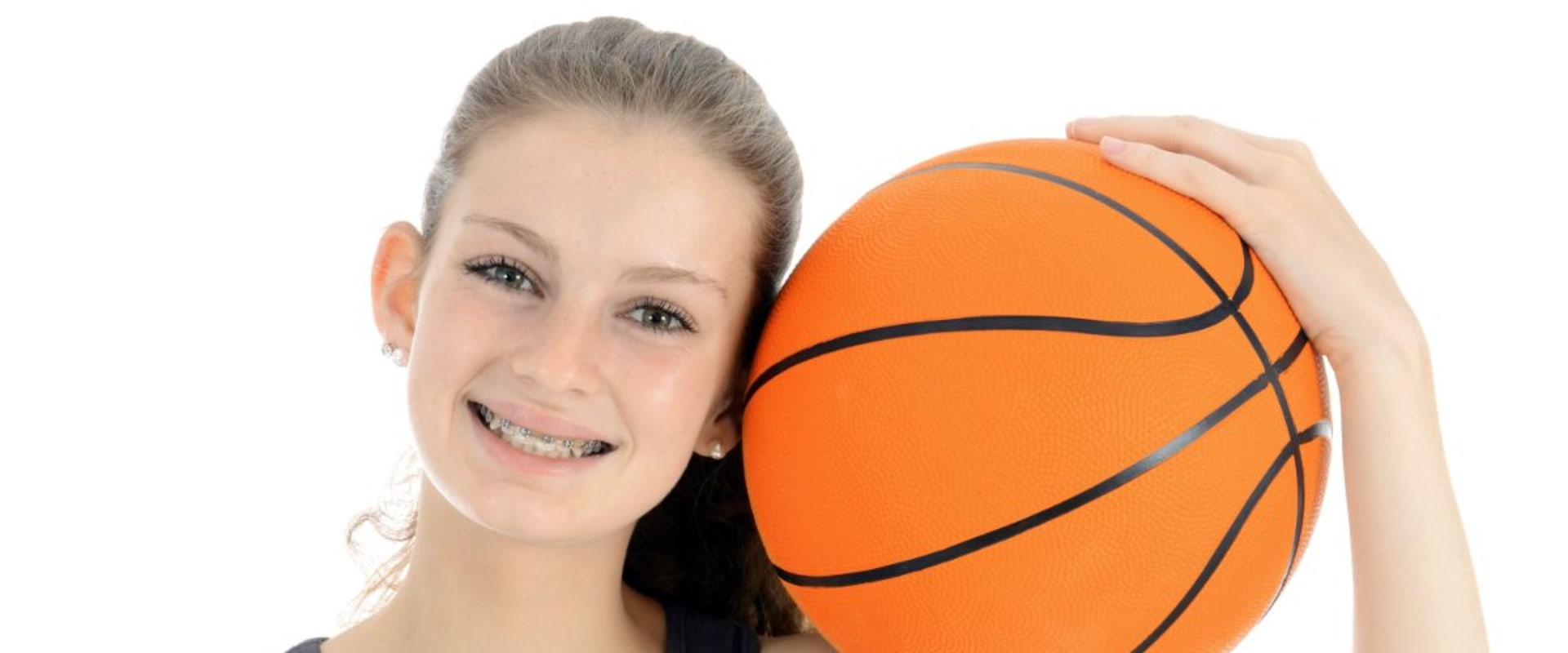 Can I Play Sports While Wearing My Invisalign Aligners?